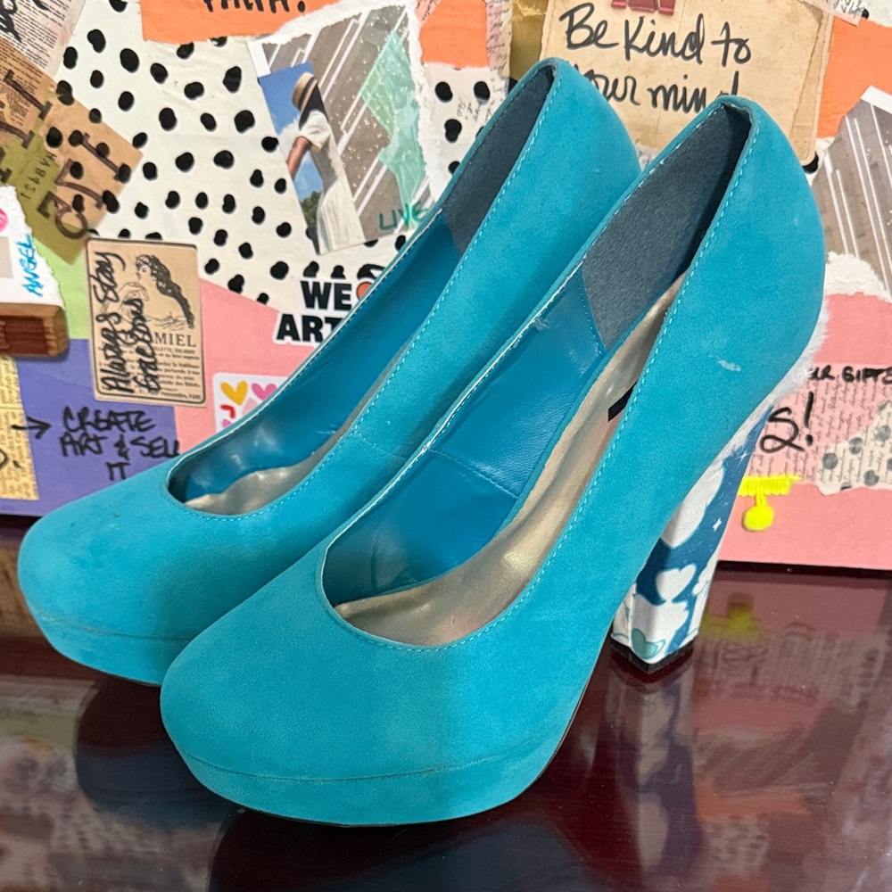🎨👀Avant Garde Turquoise Women's Platform Heels